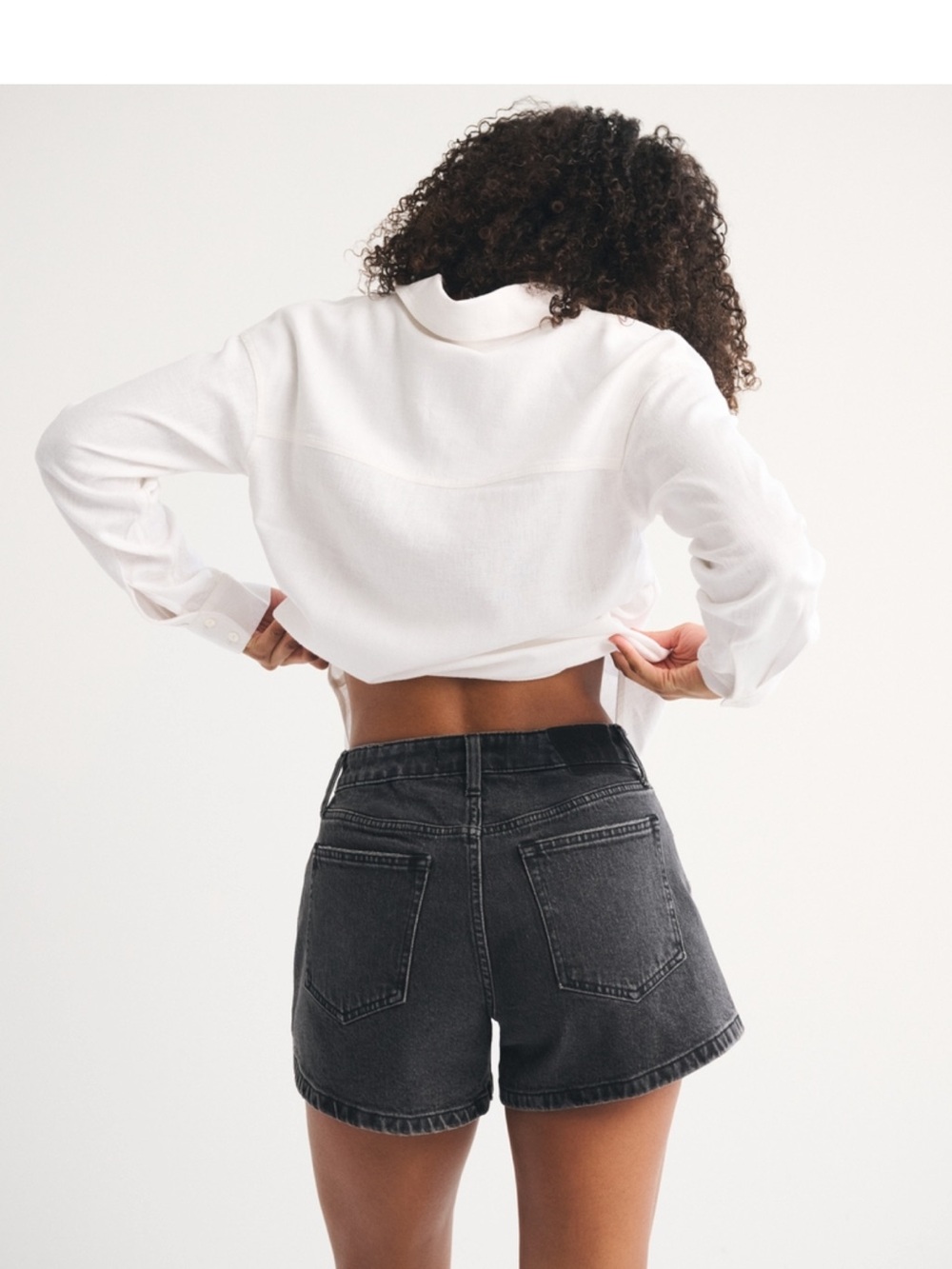 Abercrombie & Fitch Curve Love Mid Rise A-Line Shorts - Picture 4 of 11